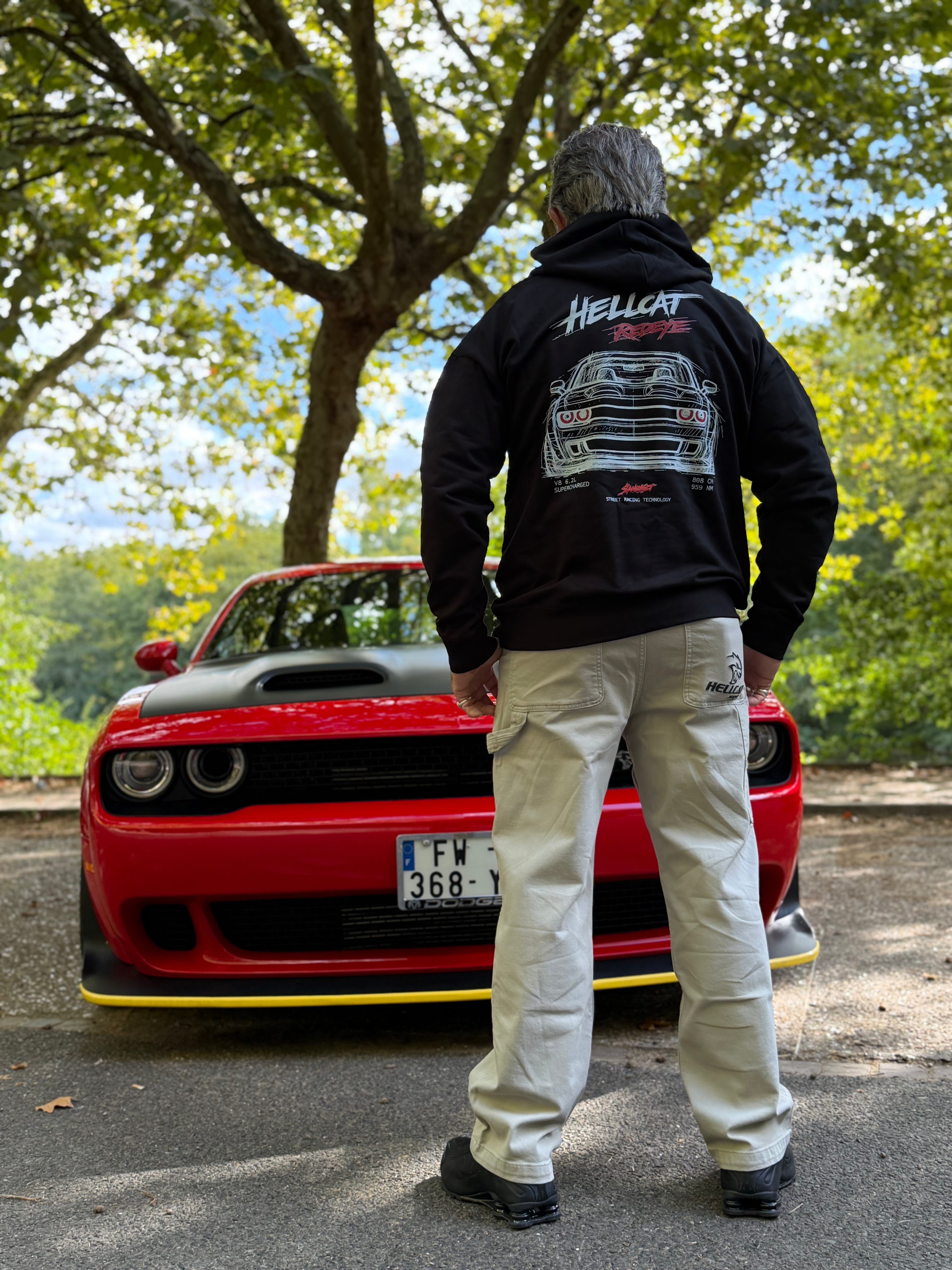 SWEAT A CAPUCHE HELLCAT NOIR