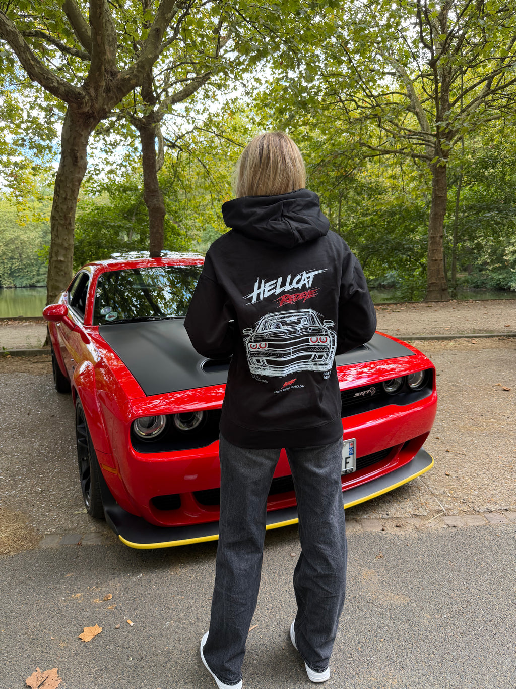 SWEAT A CAPUCHE HELLCAT NOIR