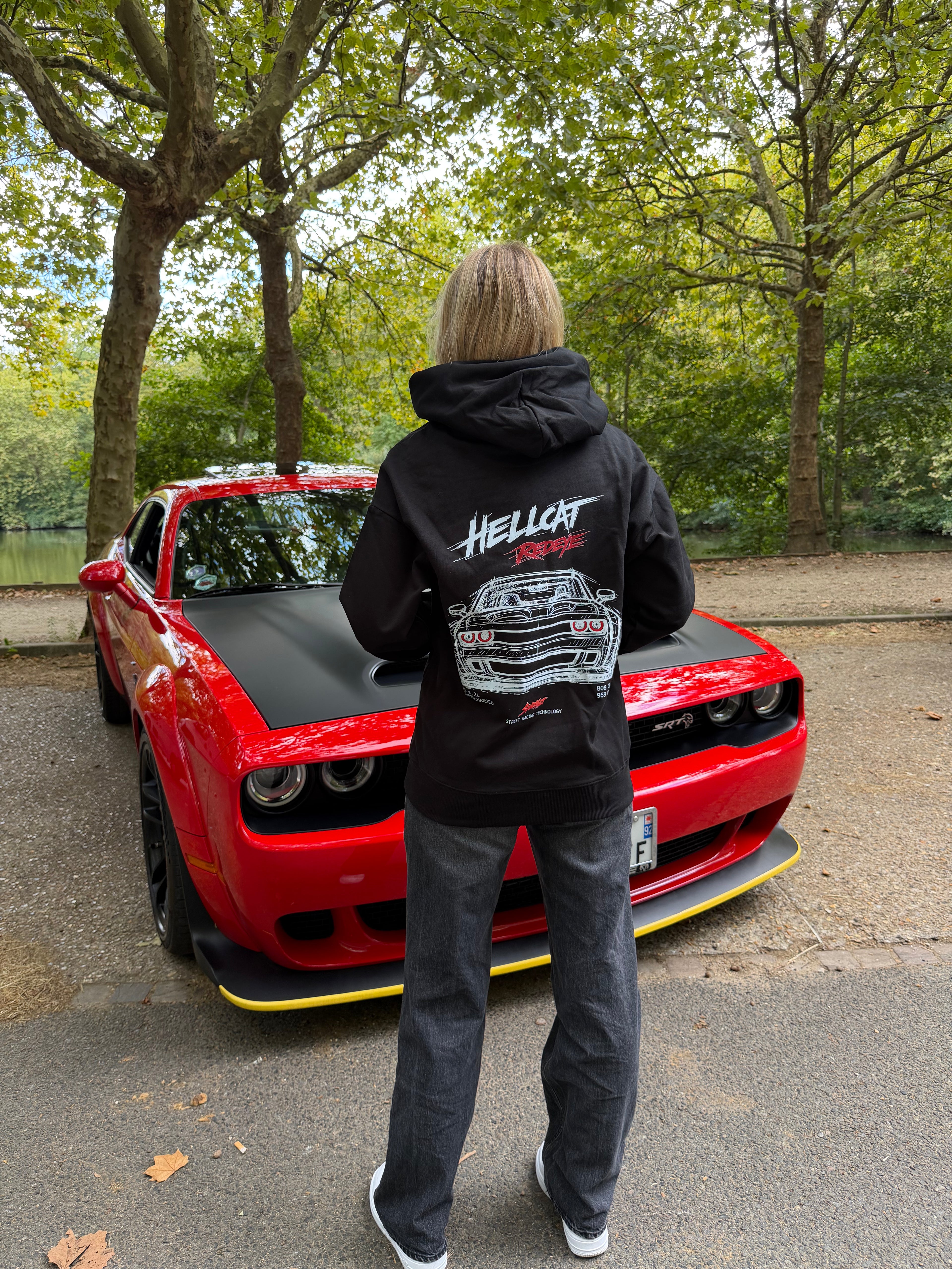 SWEAT A CAPUCHE HELLCAT NOIR